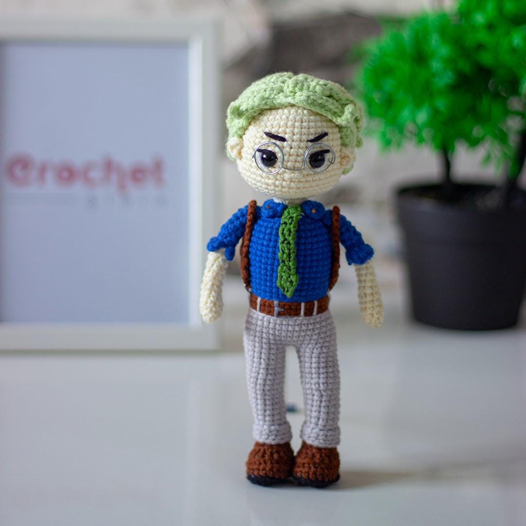 Nanami Crochet Pattern – Jujutsu Kaisen Inspired Amigurumi Doll