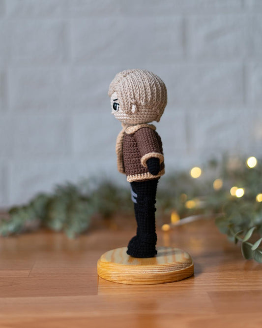 Leon Kennedy Crochet Pattern – Resident Evil Amigurumi Doll