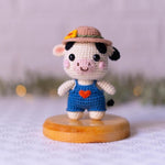 Cute Cow Crochet Pattern – Amigurumi Doll
