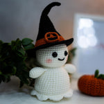 Cute Ghost Crochet Pattern – Halloween Amigurumi